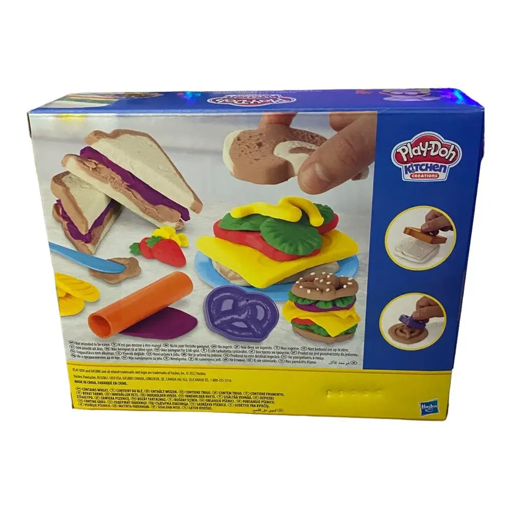 Play-Doh Kitchen Creations Snacks 'n Sandwiches Playset New Gift